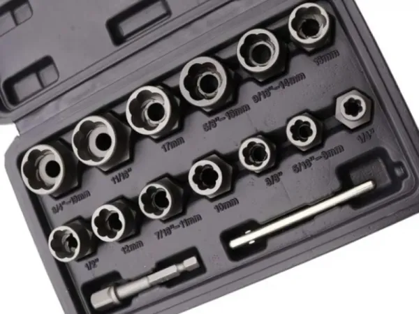 15 個のナット & ボルト抽出器セット