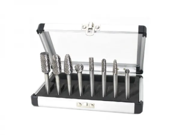 8個の超硬バリセット