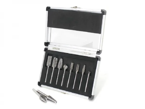 8個の超硬バリセット