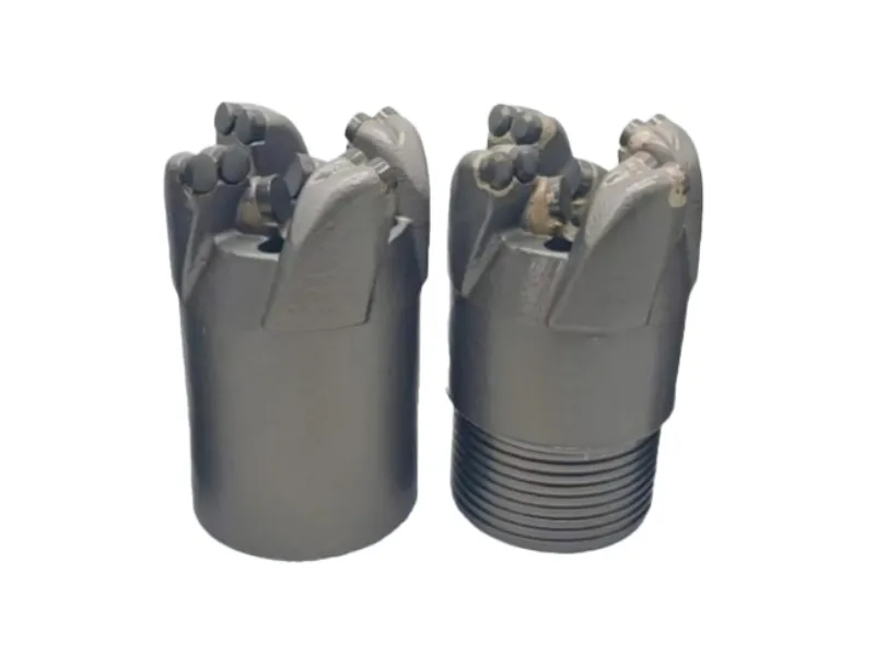 スパイラル四羽コアレスビット